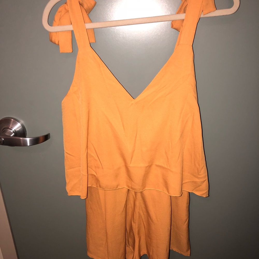 Women’s Romper size 4